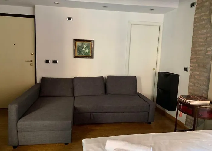 Whouse Gold Towers شقة بولونيا