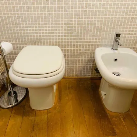 Whouse Gold Towers *